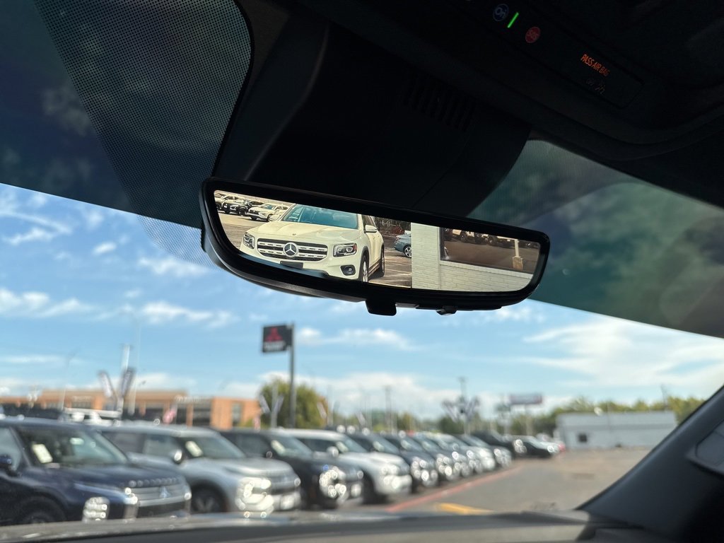 Used 2025 GMC Yukon AT4 w/ AT4 Premium Package image 35