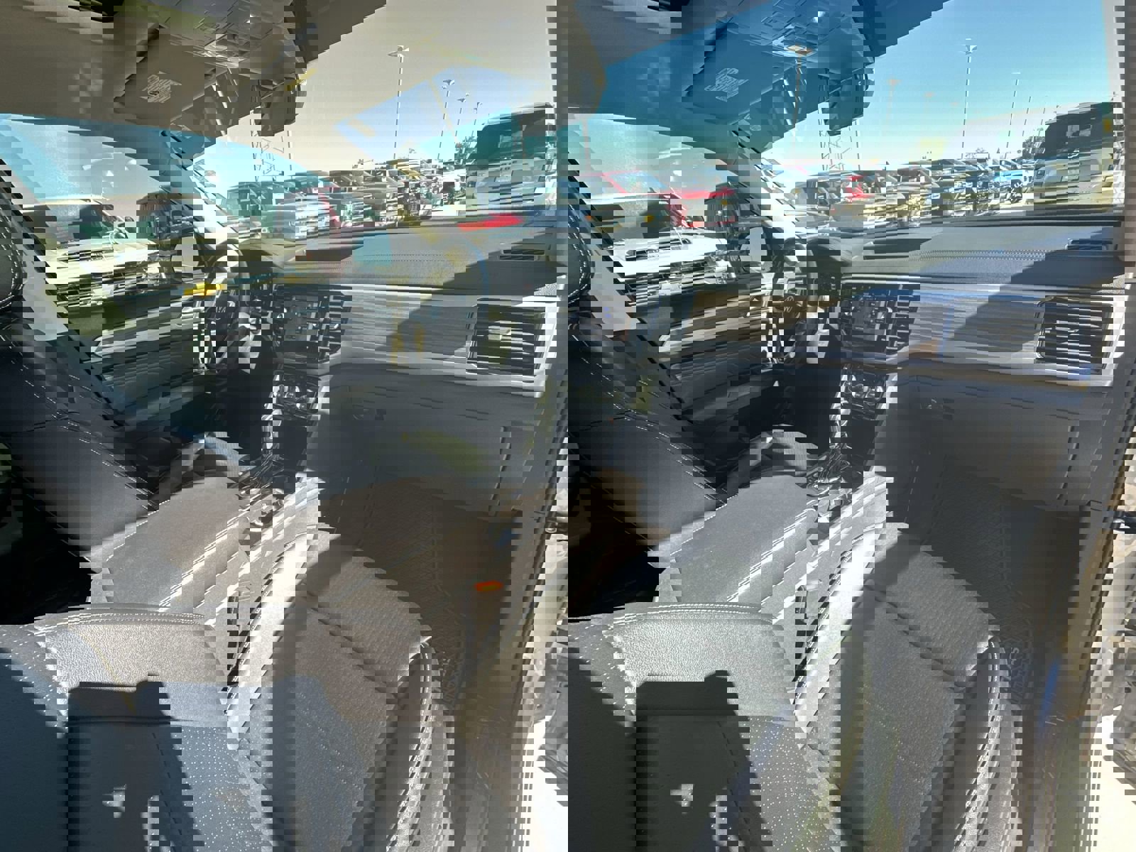 Used 2022 Volkswagen Atlas SEL image 30