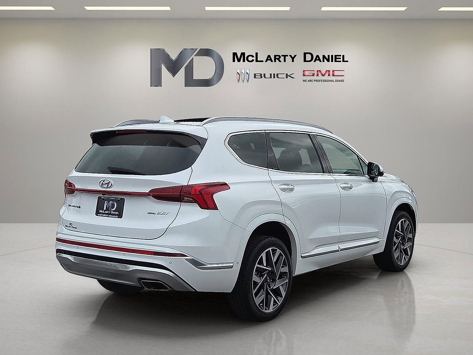 Used 2022 Hyundai Santa Fe Calligraphy AWD/4WD image 5