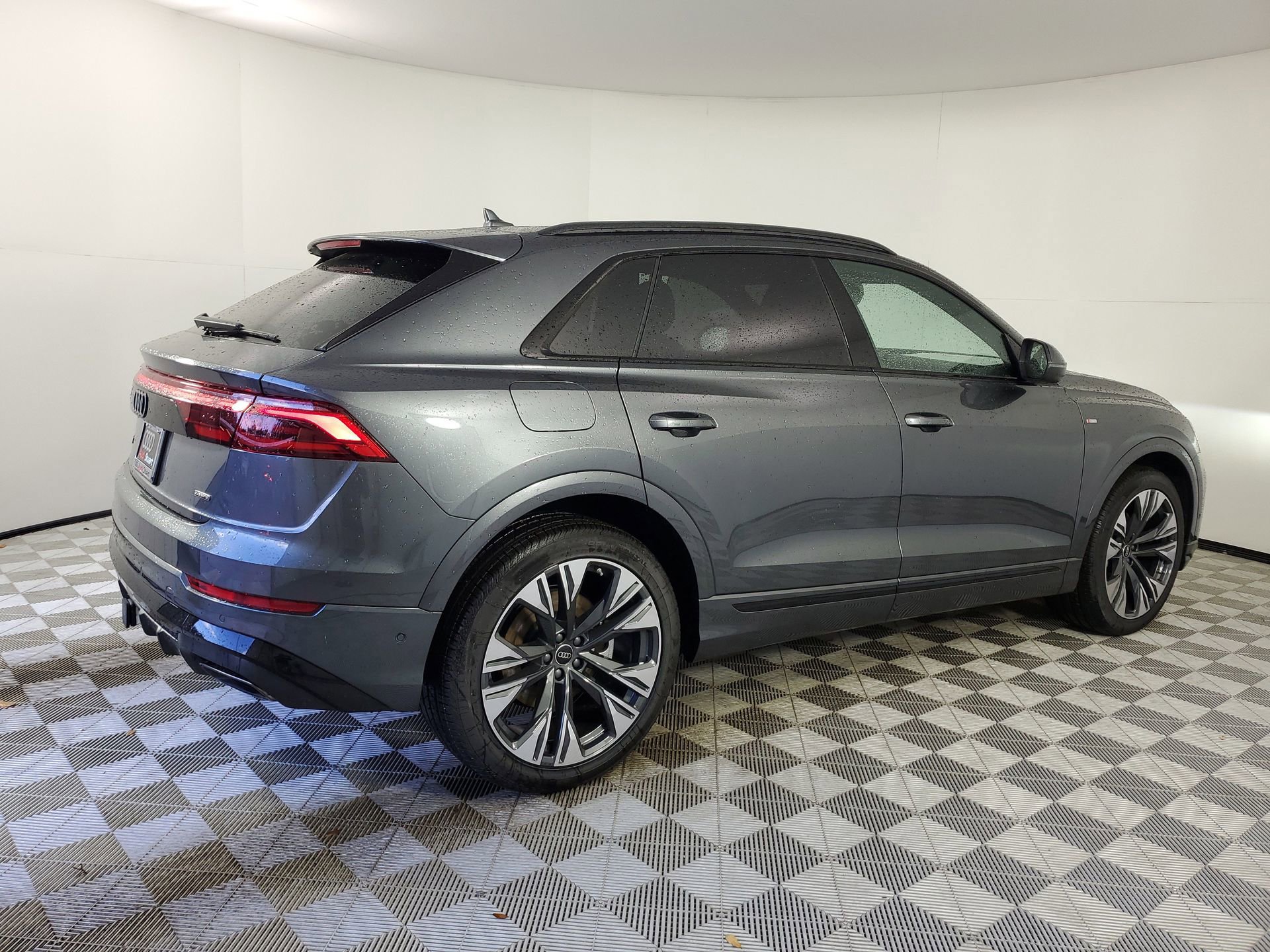 New 2026 Audi Q8 Premium Plus image 11