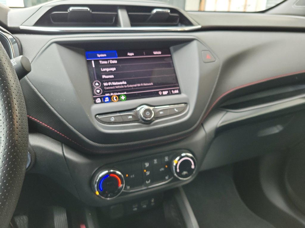 Used 2023 Chevrolet TrailBlazer RS FWD image 21