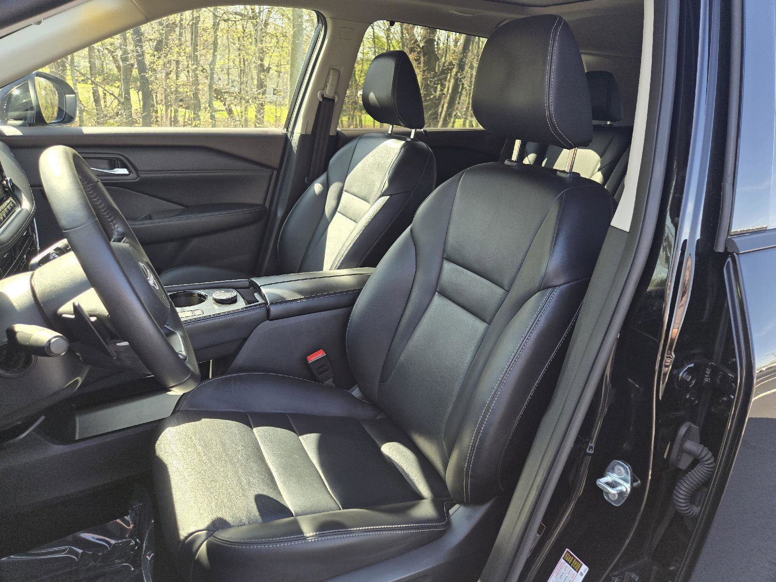 Used 2023 Nissan Rogue SL w/ SL Premium Package AWD/4WD image 13