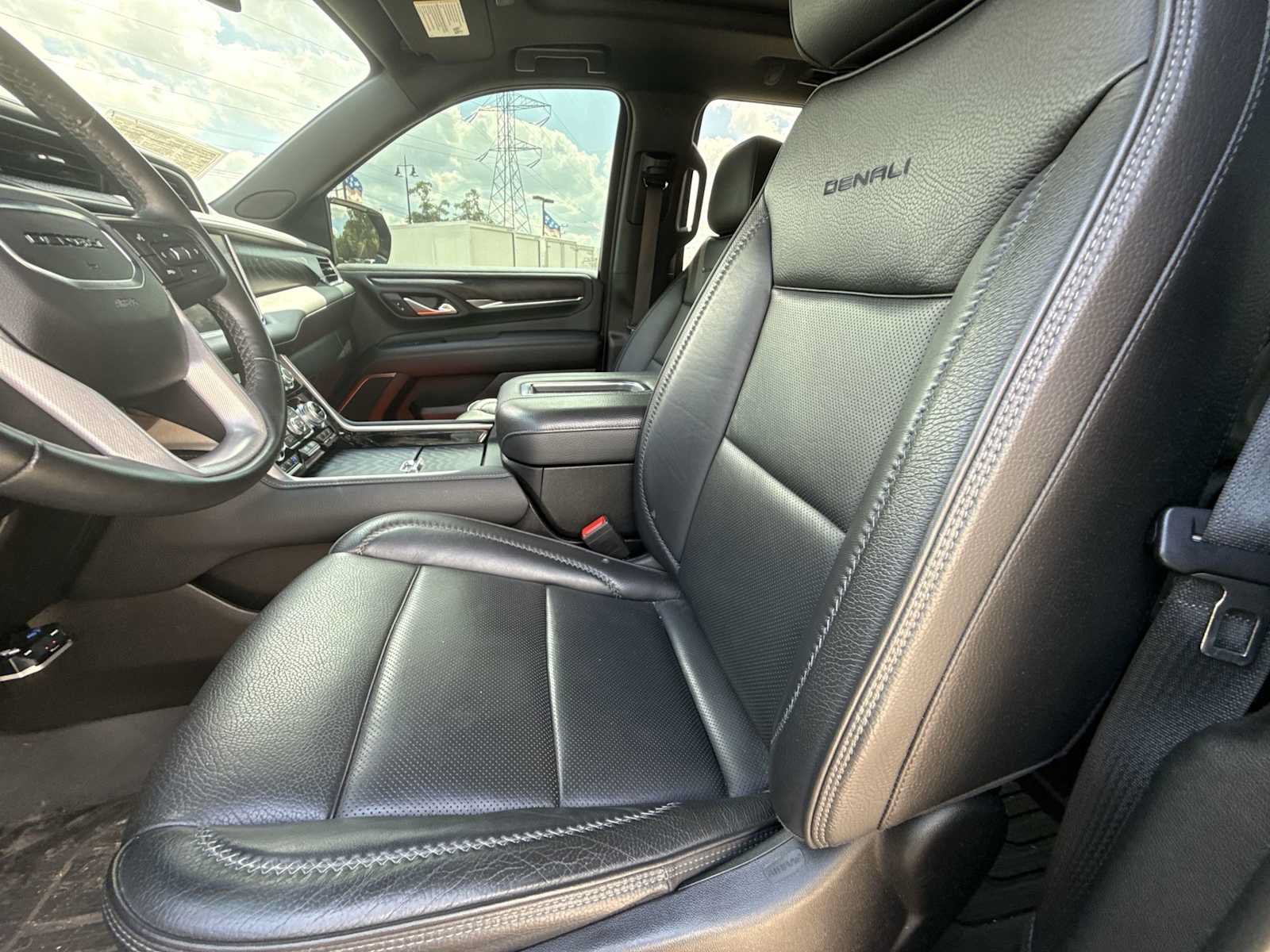 Certified 2023 GMC Yukon Denali AWD/4WD image 35