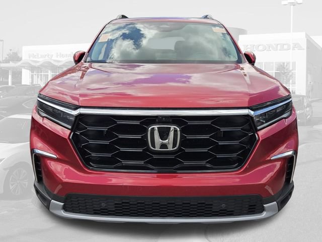 Used 2024 Honda Pilot Elite image 3