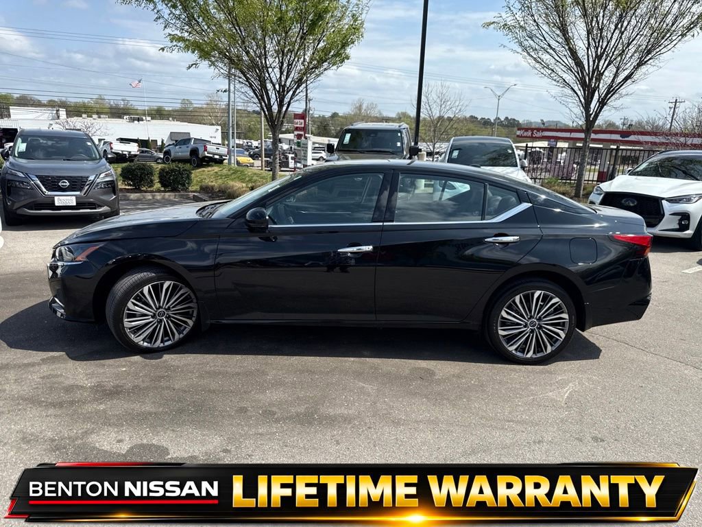 Used 2025 Nissan Altima 2.5 SL AWD/4WD image 7
