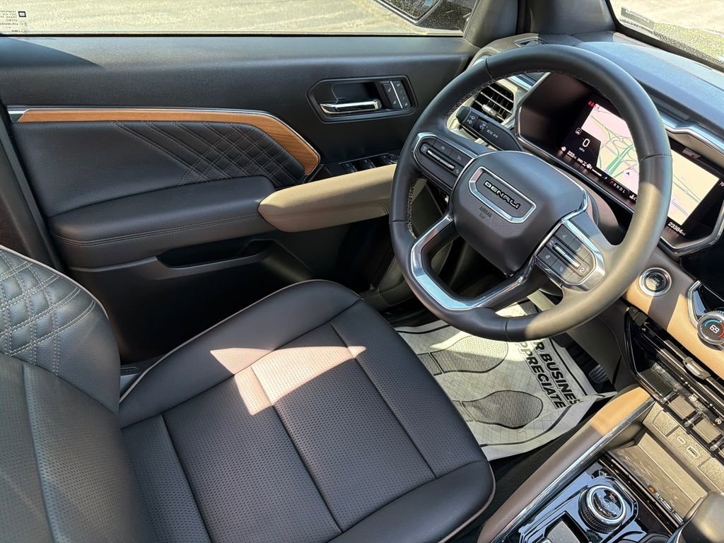 Used 2024 GMC Canyon Denali AWD/4WD image 21