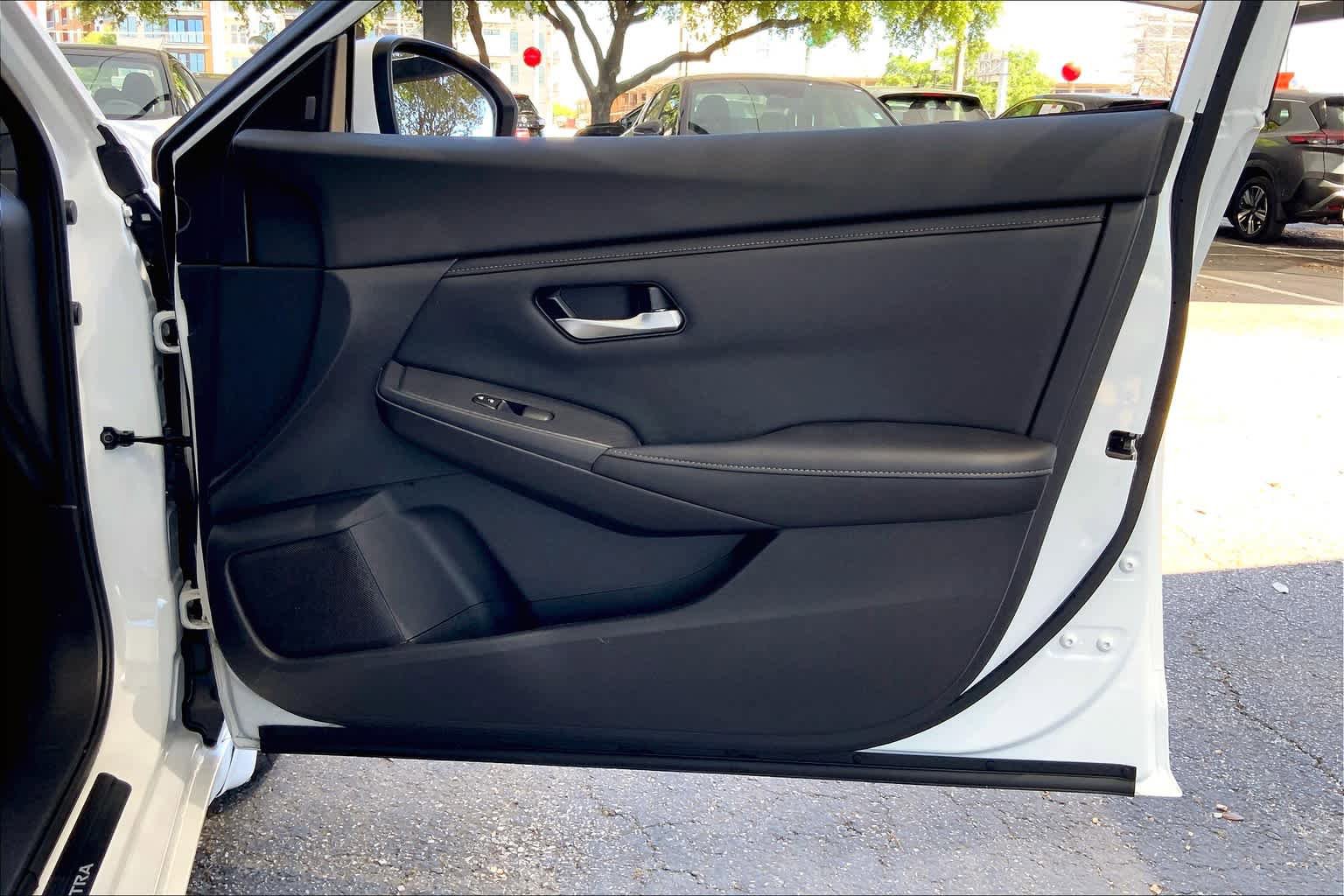 Used 2021 Nissan Sentra SV FWD image 23