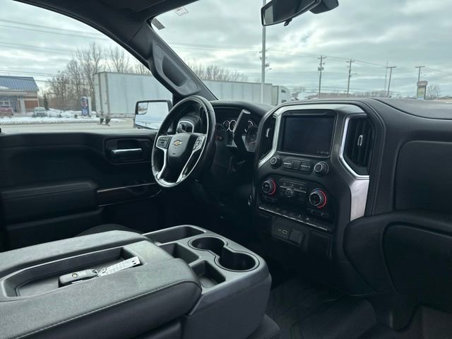 Used 2021 Chevrolet Silverado 1500 LT w/ Bed Protection Package image 8
