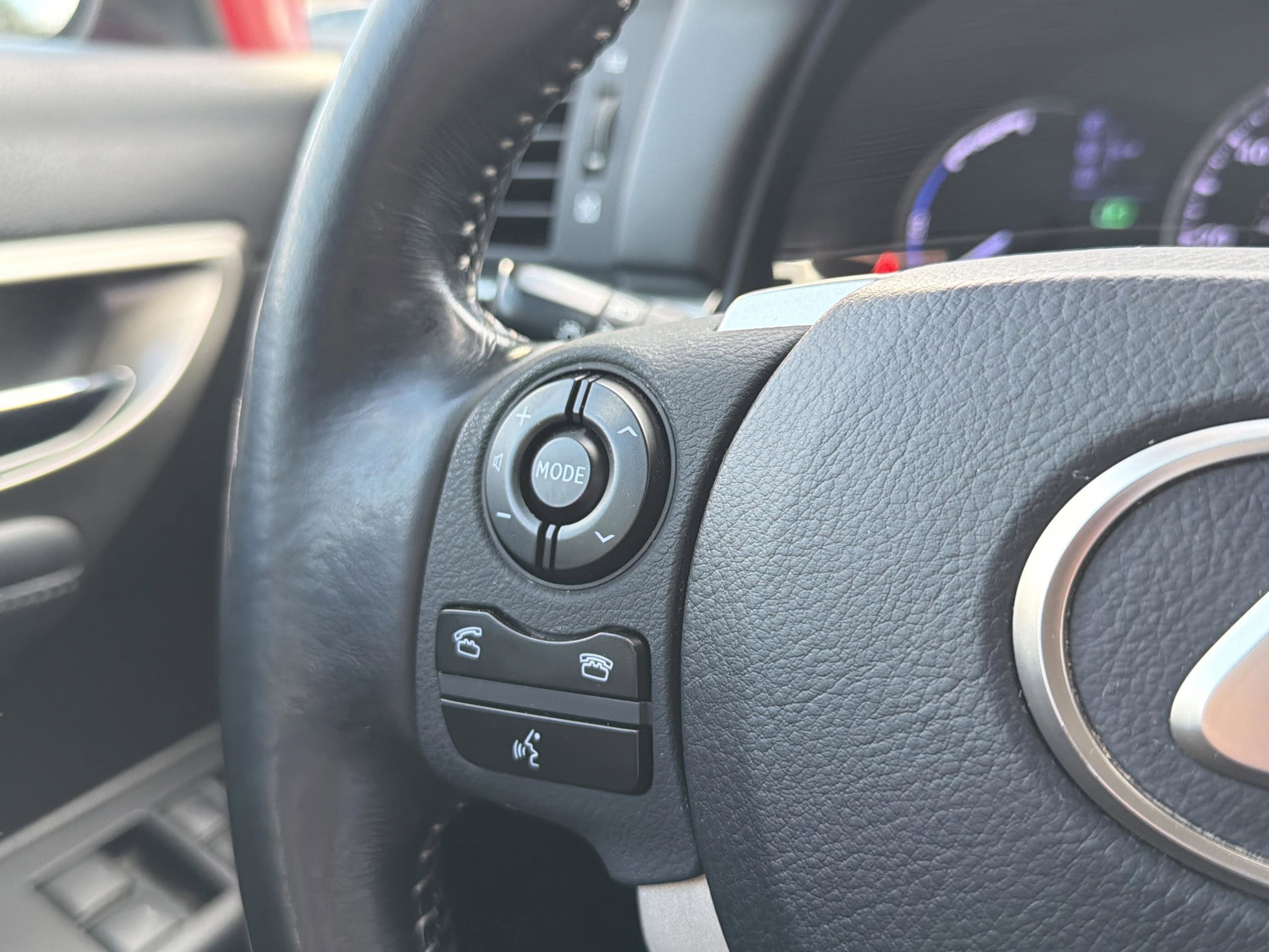 Used 2016 Lexus CT 200h w/ Seat Comfort Package image 13