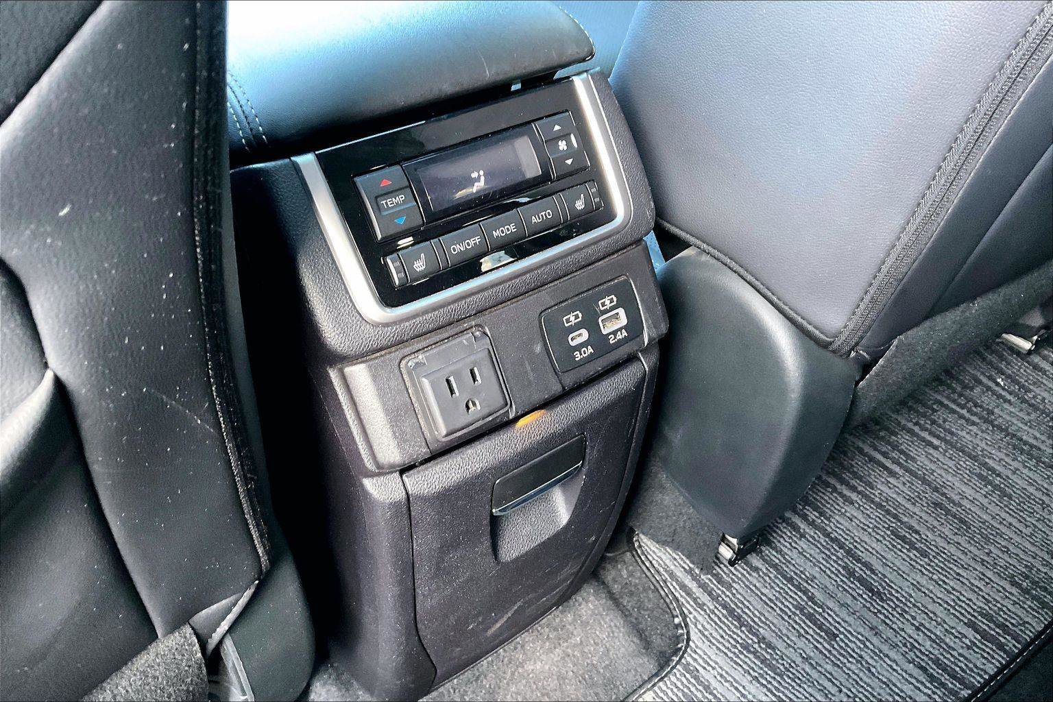 Used 2023 Subaru Ascent Touring AWD/4WD image 10
