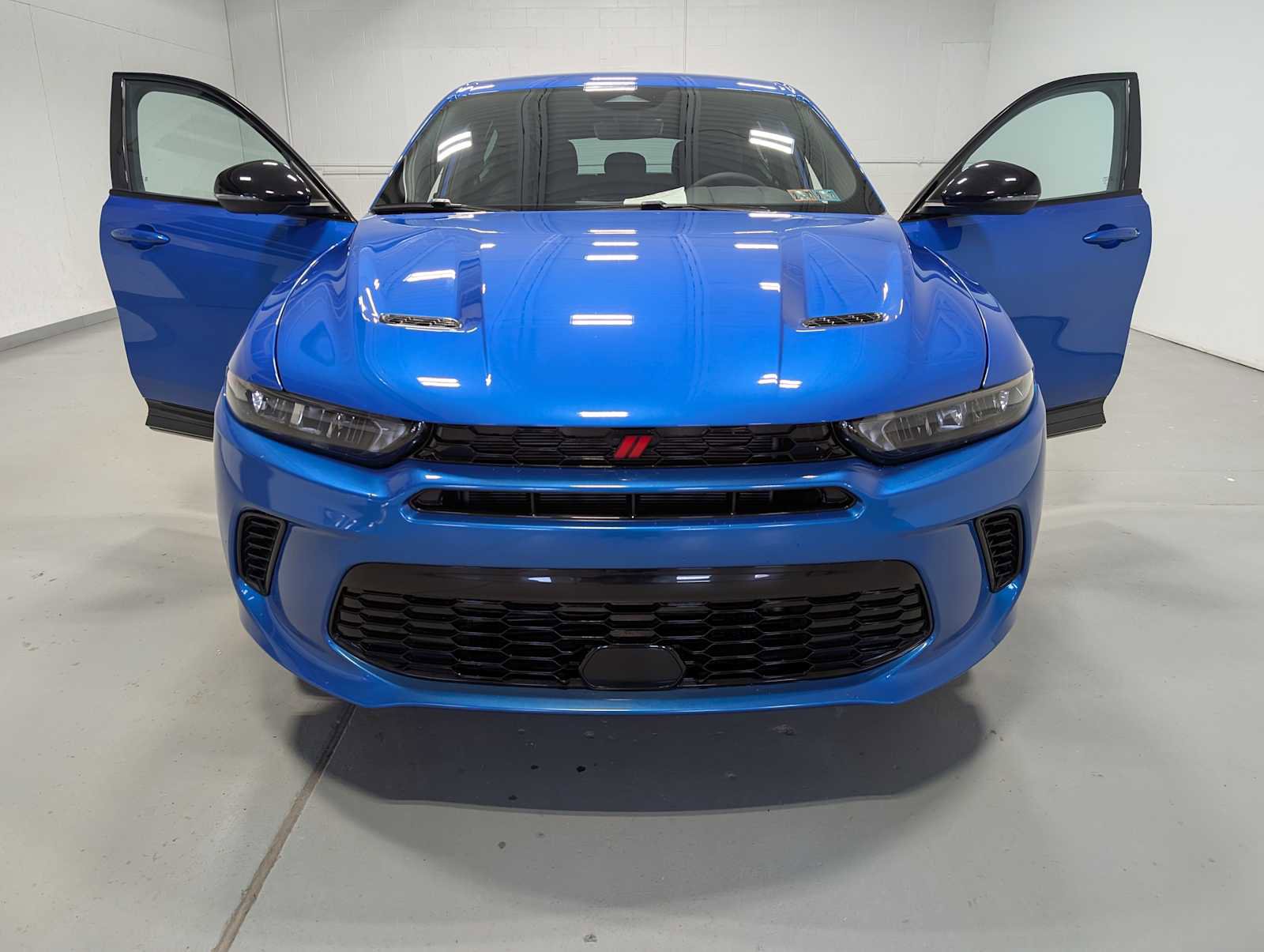 Used 2024 Dodge Hornet R/T w/ R/T Blacktop Package image 15
