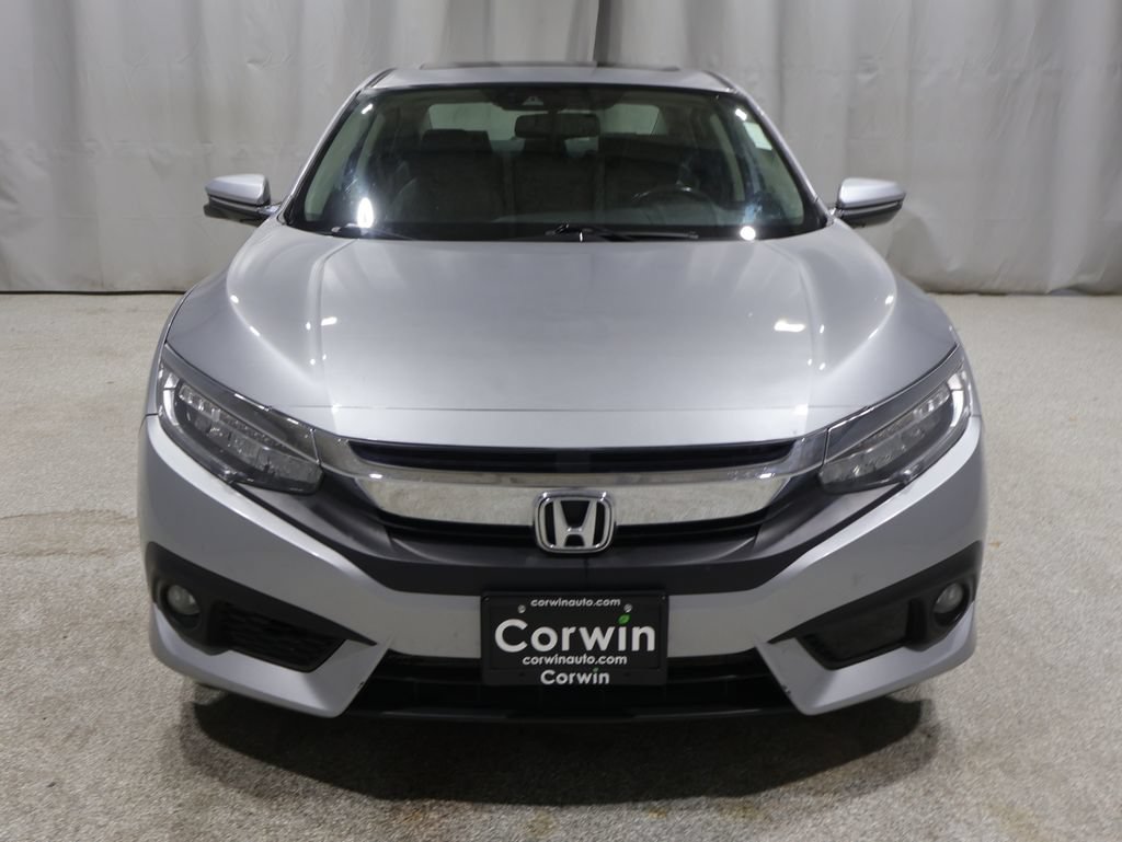 Used 2018 Honda Civic Touring image 8
