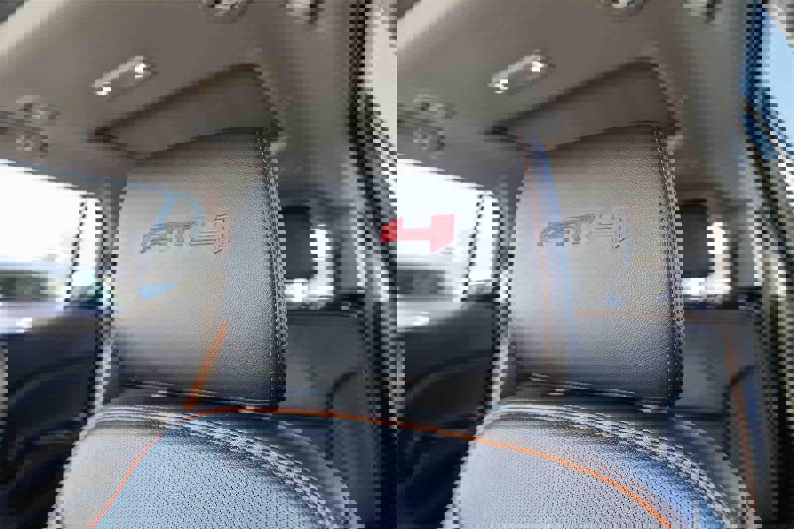 Used 2023 GMC Acadia AT4 w/ Technology Package image 22