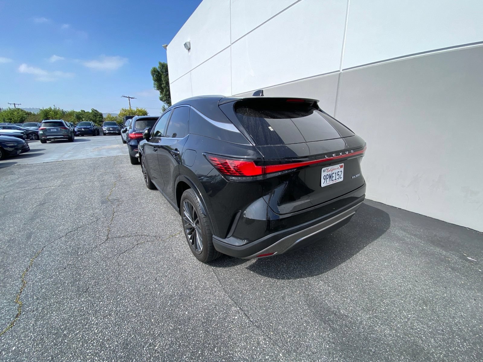 Used 2024 Lexus RX 350 Premium w/ Convenience Package FWD image 4