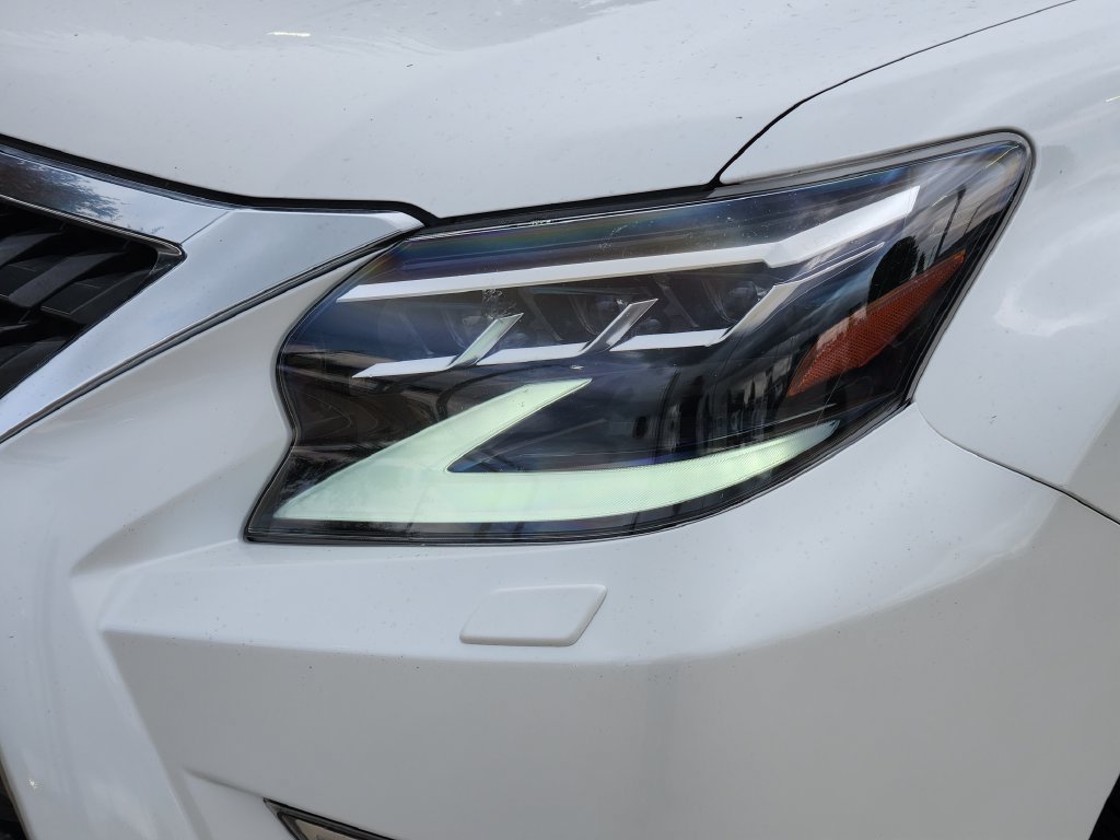 Used 2021 Lexus GX 460 Premium w/ Premium Package AWD/4WD image 9
