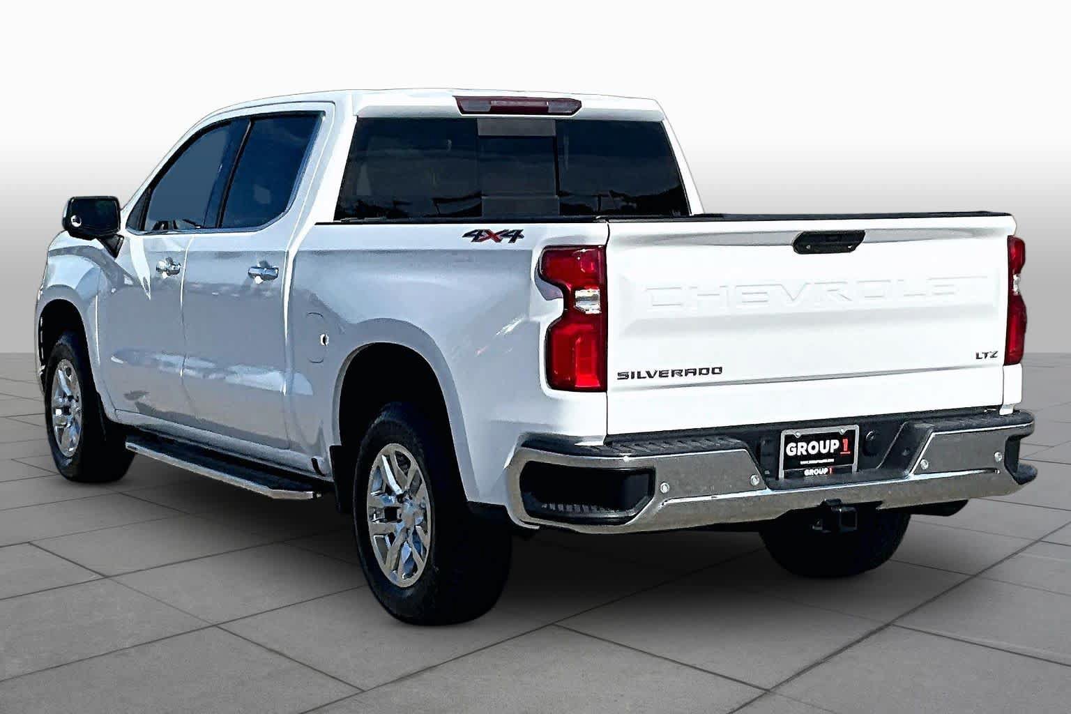 Used 2021 Chevrolet Silverado 1500 LTZ w/ LTZ Convenience Package II AWD/4WD image 11