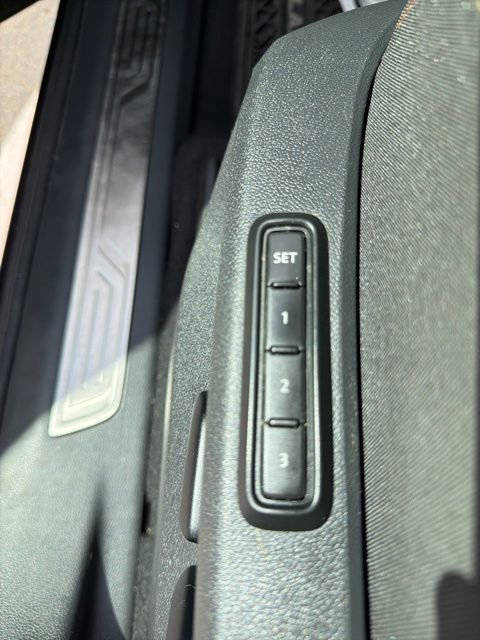 Used 2019 Volkswagen Atlas SEL Premium AWD/4WD image 22