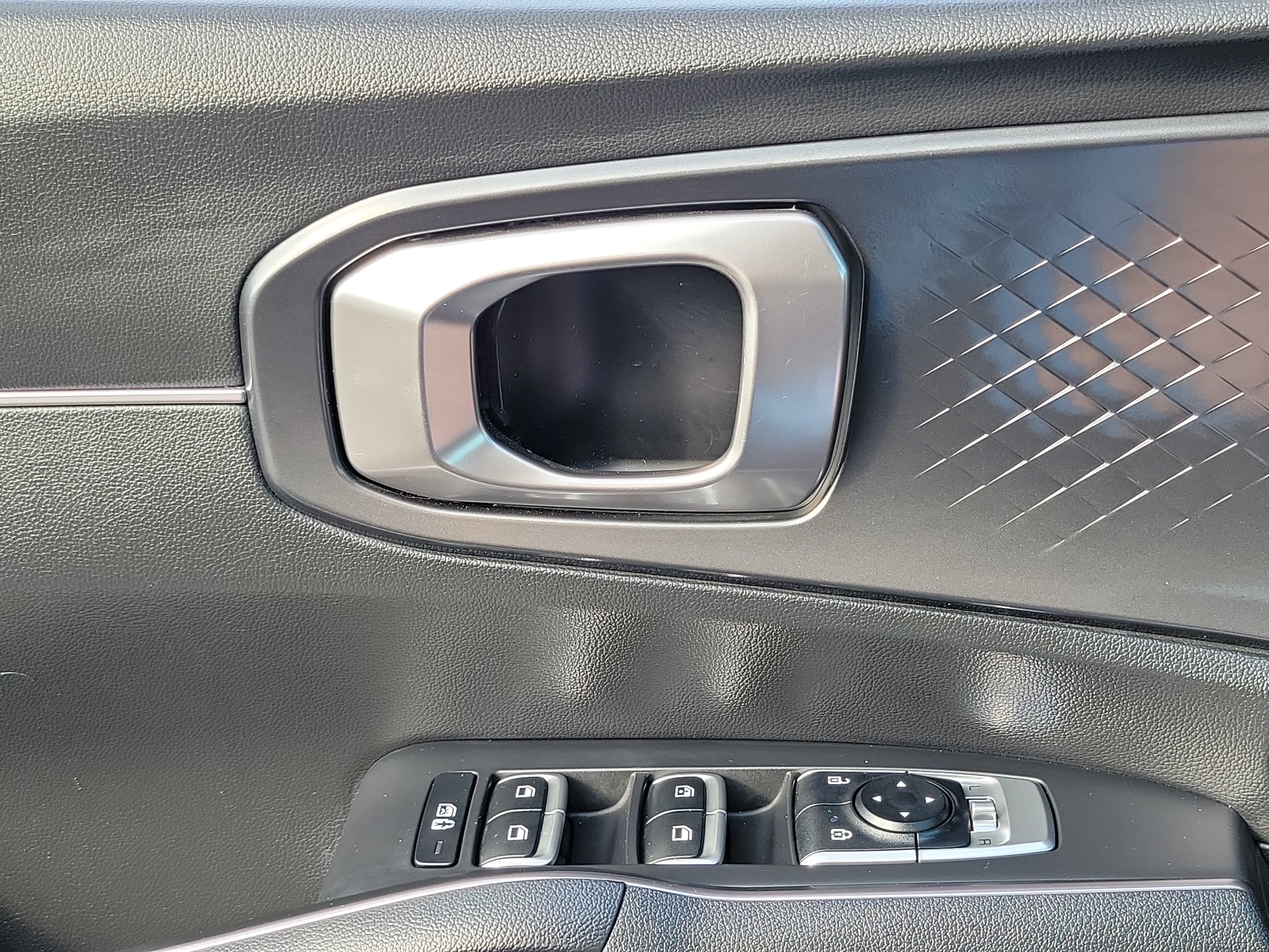 Used 2023 Kia Sorento S FWD image 13