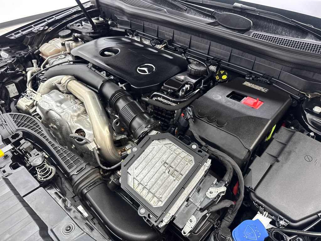 Used 2025 Mercedes-Benz GLB 250 4MATIC image 73