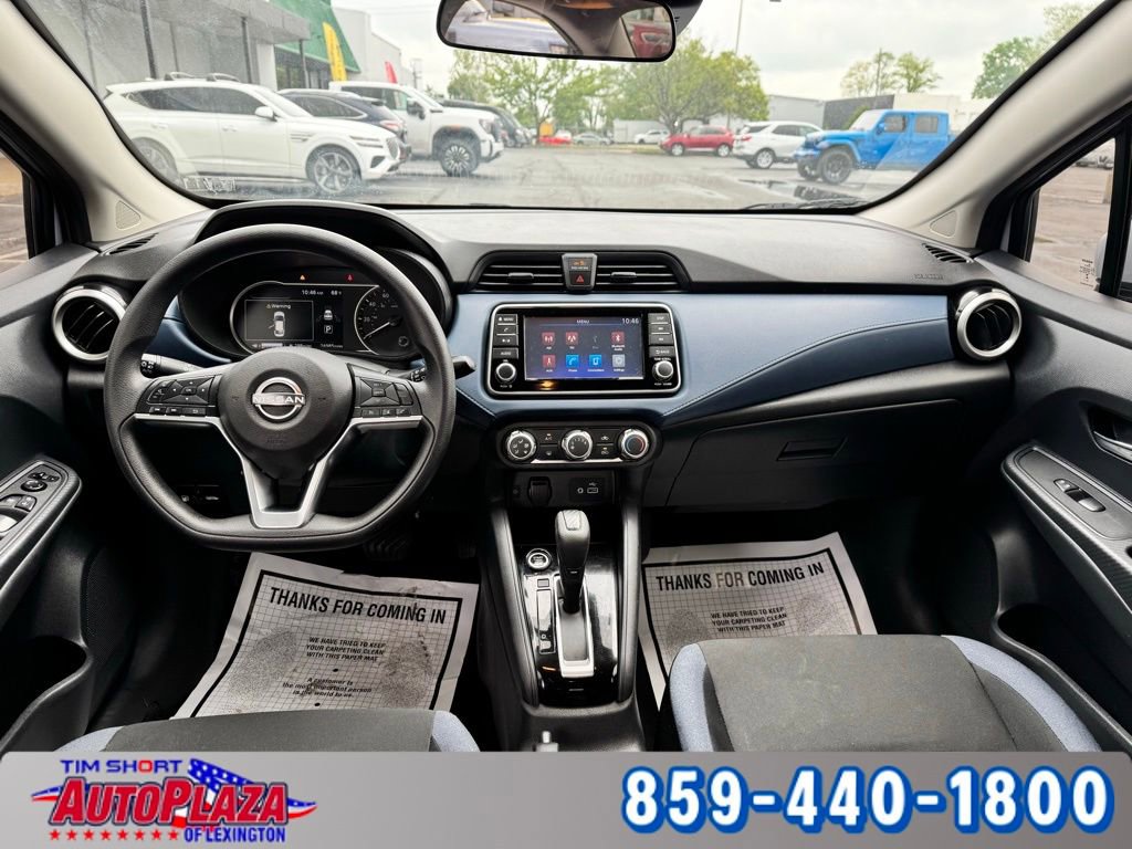 Used 2025 Nissan Versa SV FWD image 4