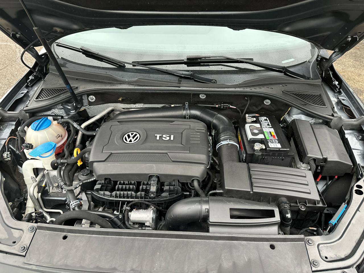 Used 2017 Volkswagen Passat 1.8T S image 28