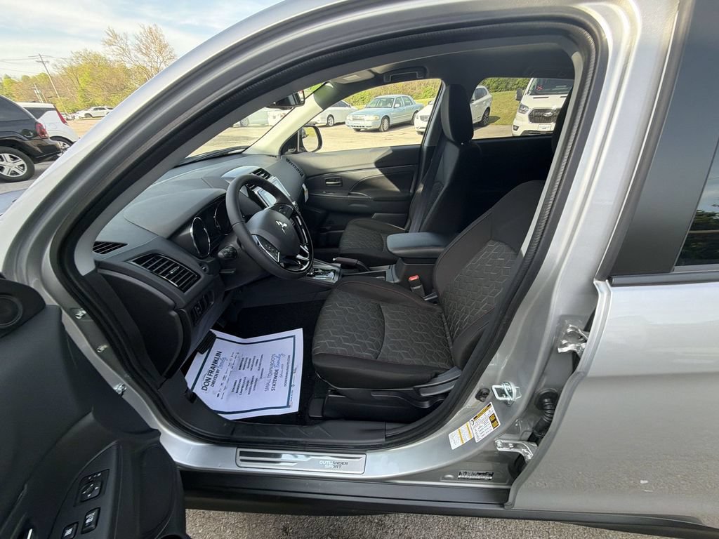 New 2026 Mitsubishi Outlander Sport LE AWD/4WD image 11