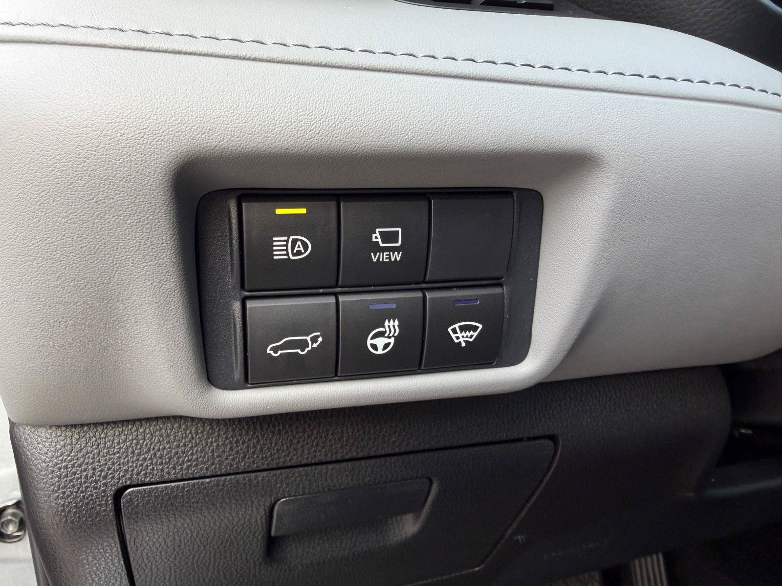 Used 2021 Toyota Highlander Platinum FWD image 36