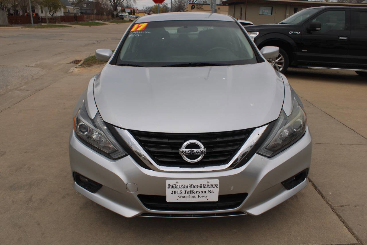 Used 2017 Nissan Altima 2.5 SR image 4