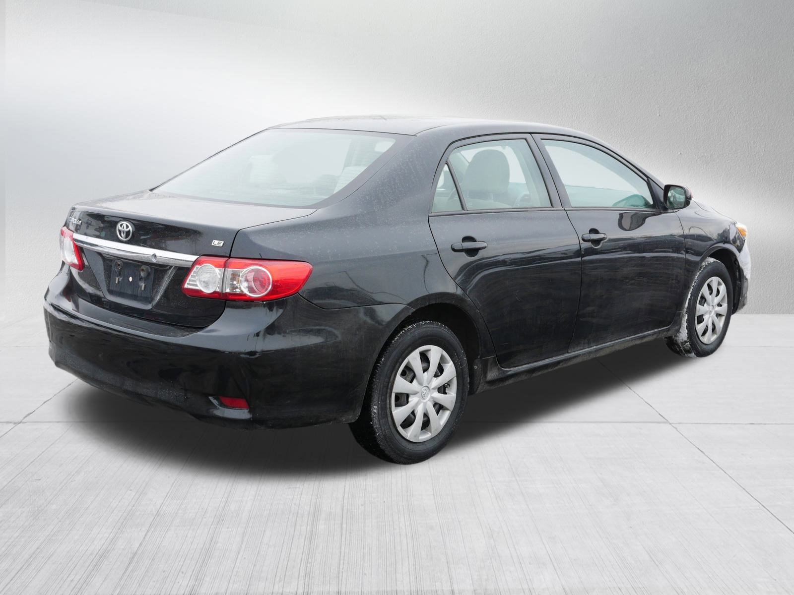 Used 2011 Toyota Corolla LE image 7