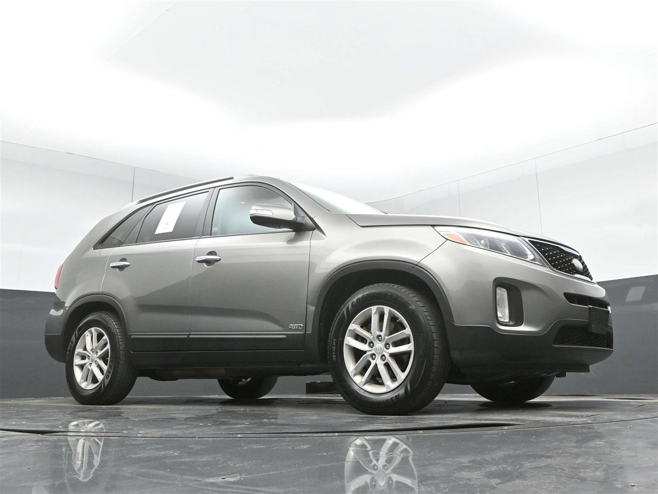 Used 2015 Kia Sorento LX image 30