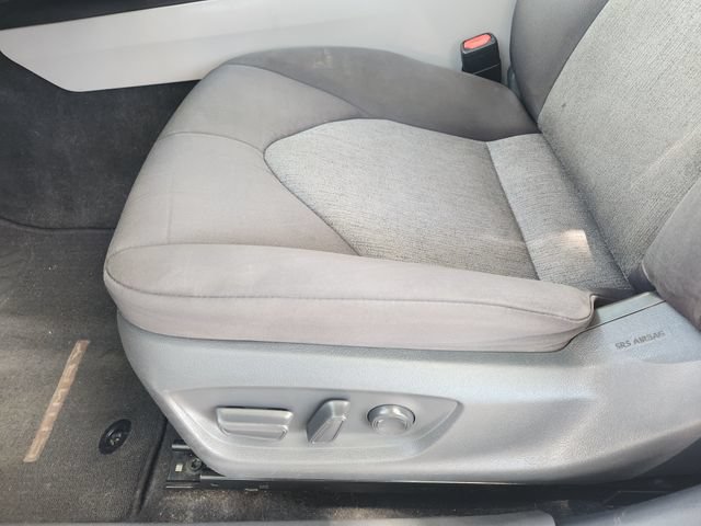 Used 2018 Toyota Camry LE FWD image 24