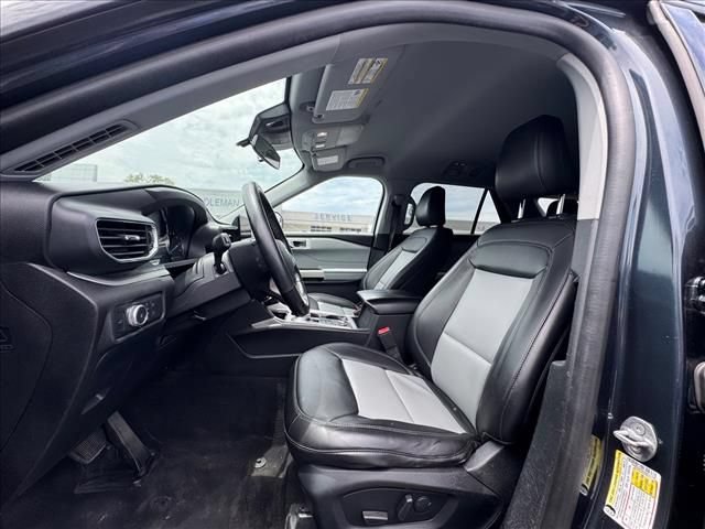 Certified 2022 Ford Explorer XLT w/ Equipment Group 202A AWD/4WD image 19