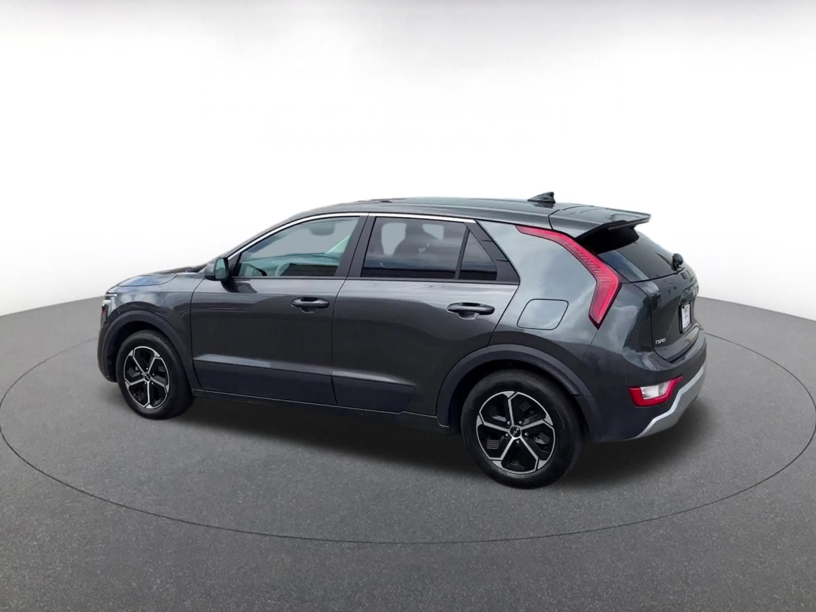 Used 2026 Kia Niro LX FWD image 10