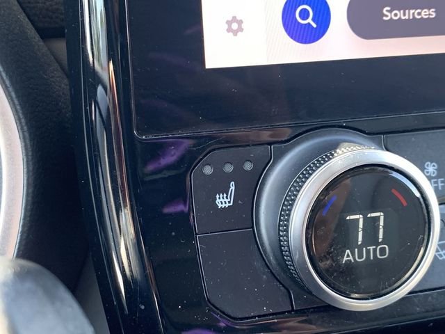 Used 2023 Toyota Highlander XLE image 28