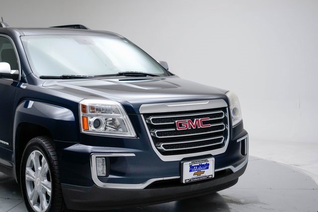 Used 2017 GMC Terrain SLE w/ Chrome Edition image 12