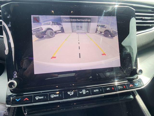 Used 2023 Jeep Wagoneer Series II AWD/4WD image 23