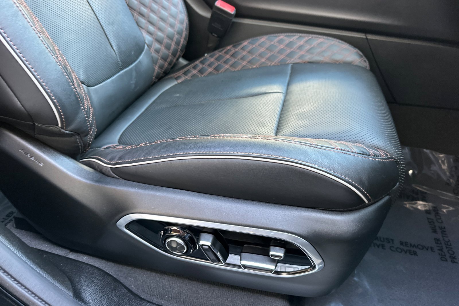 Used 2023 Jeep Grand Cherokee L Summit image 25