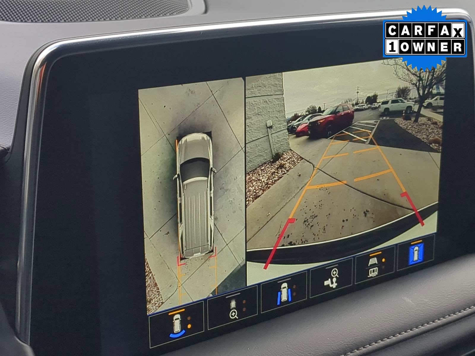 Used 2023 Chevrolet Suburban High Country image 18