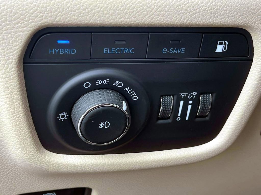 Certified 2022 Jeep Grand Cherokee Limited 4xe AWD/4WD image 23