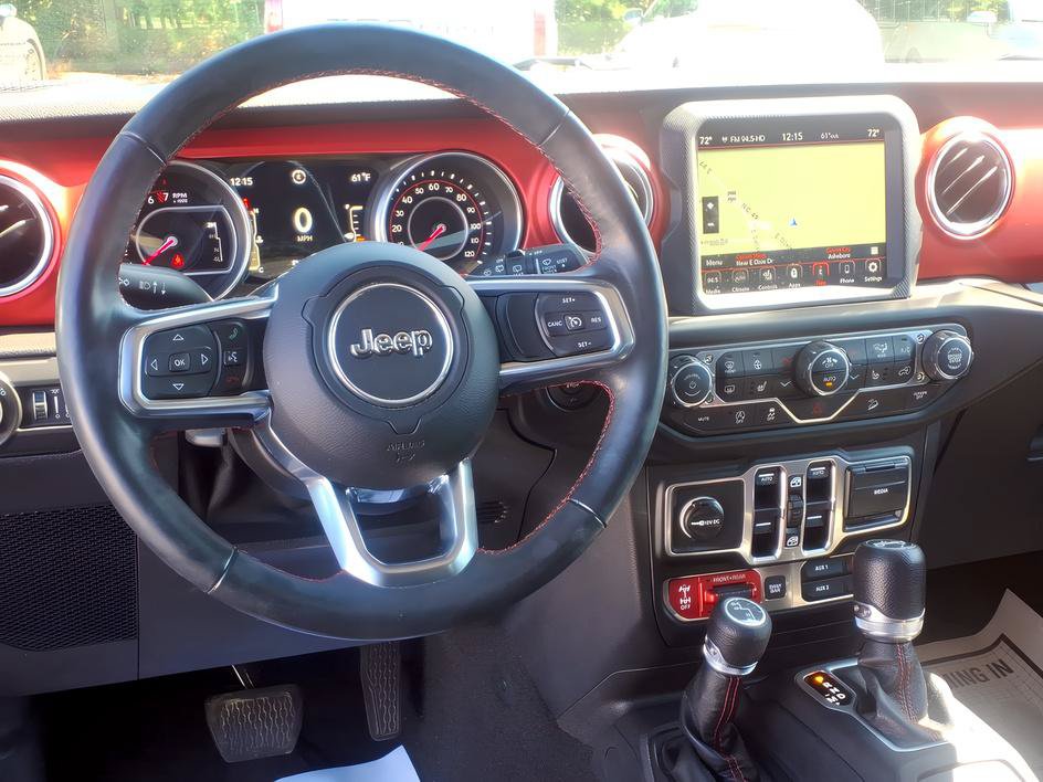 Used 2018 Jeep Wrangler Unlimited Rubicon w/ Dual Top Group AWD/4WD image 11