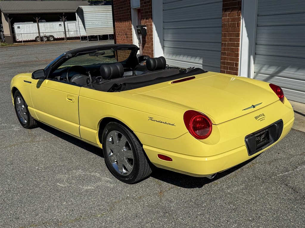 Used 2002 Ford Thunderbird RWD image 23