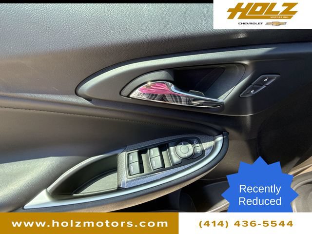 Certified 2022 Chevrolet Malibu LT w/ Leather Package FWD image 23