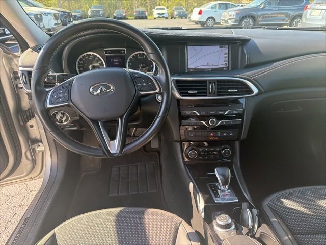 Used 2019 INFINITI QX30 Premium w/ Navigation Package image 17