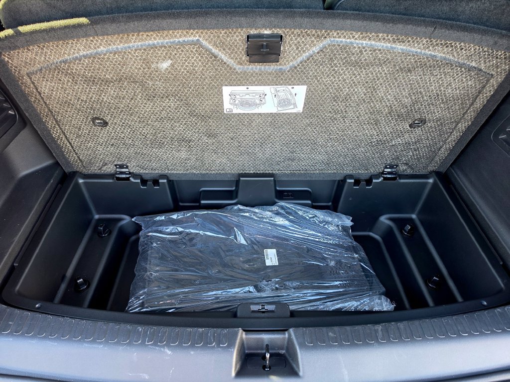 Used 2024 Chevrolet Traverse LT w/ LPO, Floor Liner Package AWD/4WD image 12