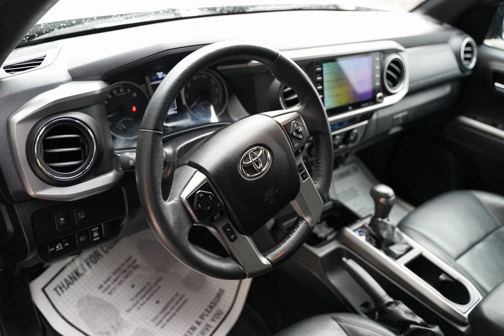 Used 2021 Toyota Tacoma Limited image 29