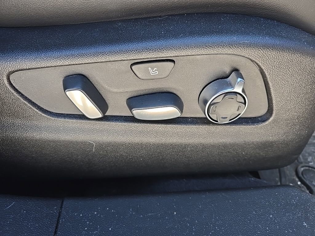 Used 2020 Cadillac XT4 Sport image 11