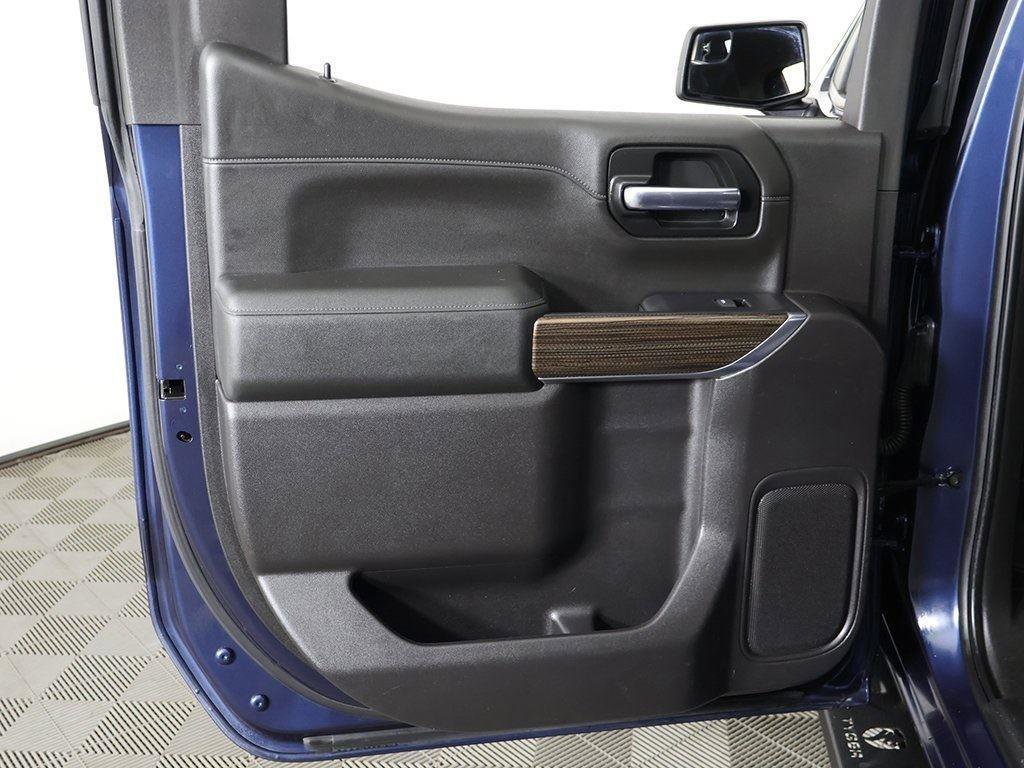 Used 2020 Chevrolet Silverado 1500 RST AWD/4WD image 25
