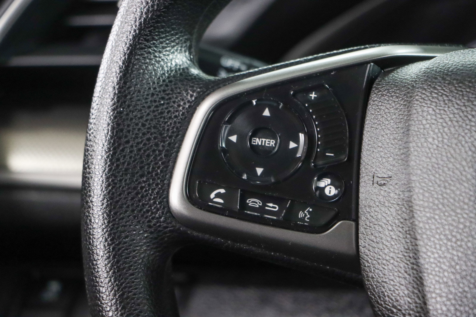 Used 2018 Honda Civic EX image 13