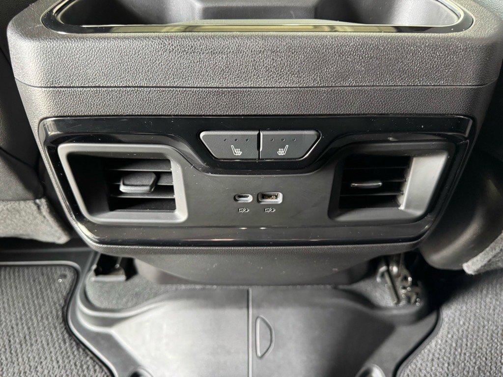 Used 2024 GMC Sierra 1500 AT4 w/ AT4 Premium Package image 13