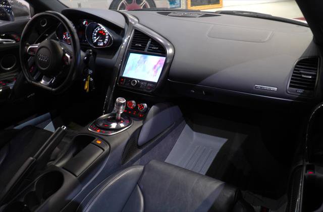 Used 2011 Audi R8 V10 image 21